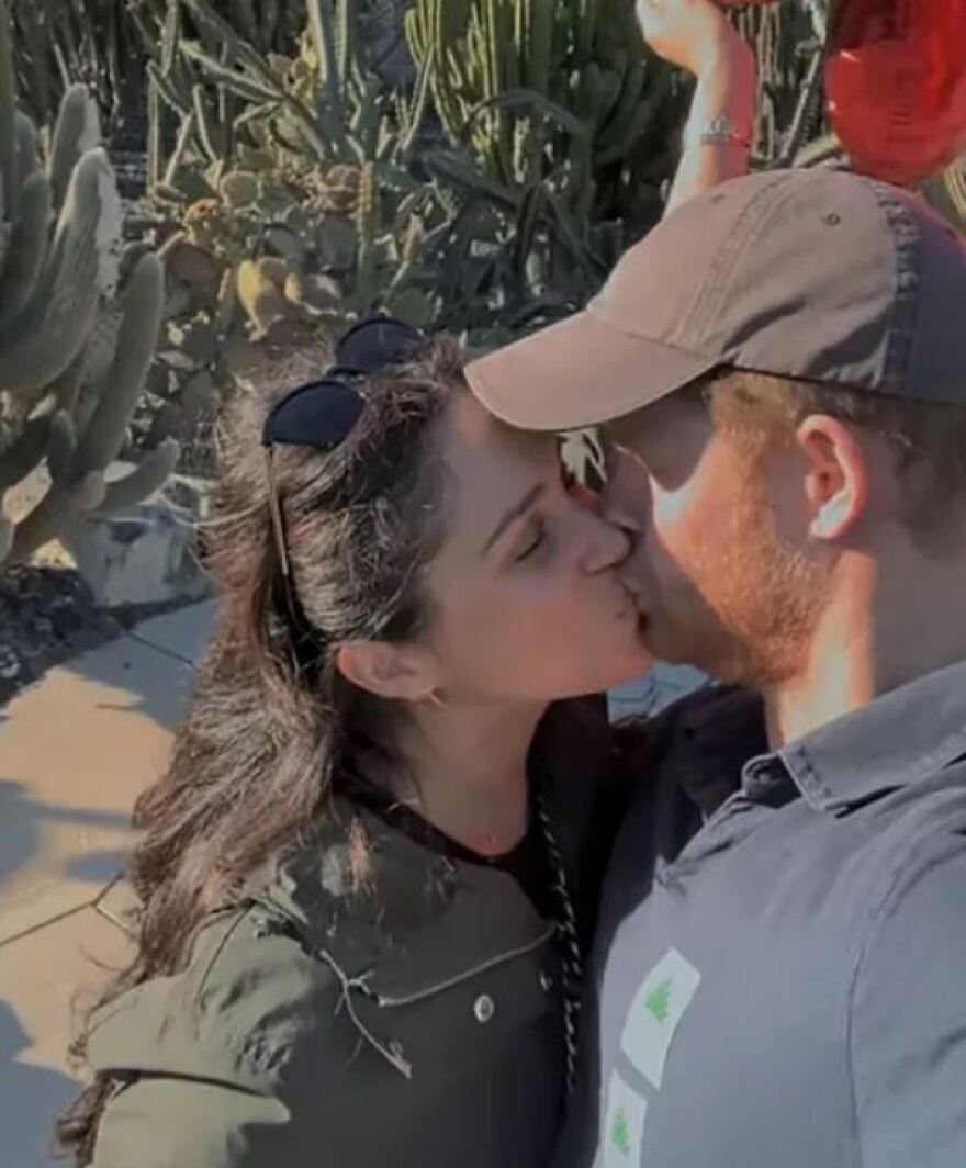 Μέγκαν Μαρκλ - Πρίγκιπας Χάρι: Αποκάλυψαν τη φωτογραφία που τους έκανε ζευγάρι