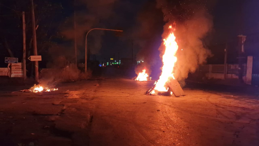 Θεσσαλονίκη: Πυροβόλησαν κατά αστυνομικών οι Ρομά - Η οικογένεια του 16χρονου ζήτησε να σταματήσουν τα επεισόδια