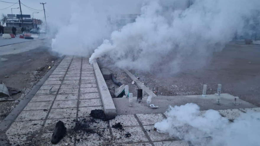 Θεσσαλονίκη: Πυροβόλησαν κατά αστυνομικών οι Ρομά - Η οικογένεια του 16χρονου ζήτησε να σταματήσουν τα επεισόδια