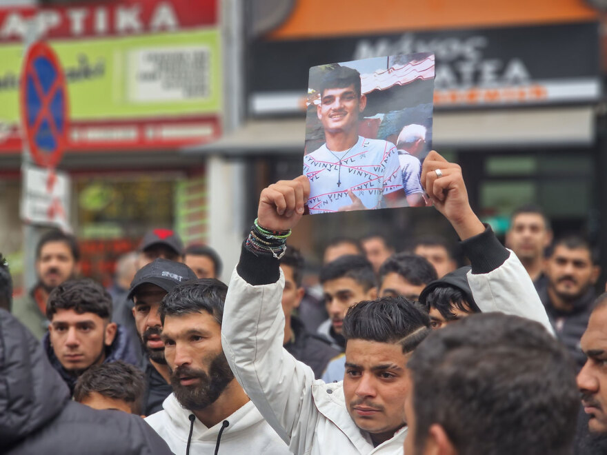 Θεσσαλονίκη: Διαφωνία εισαγγελέα-ανακριτή για την προφυλάκιση του αστυνομικού που πυροβόλησε τον 16χρονο