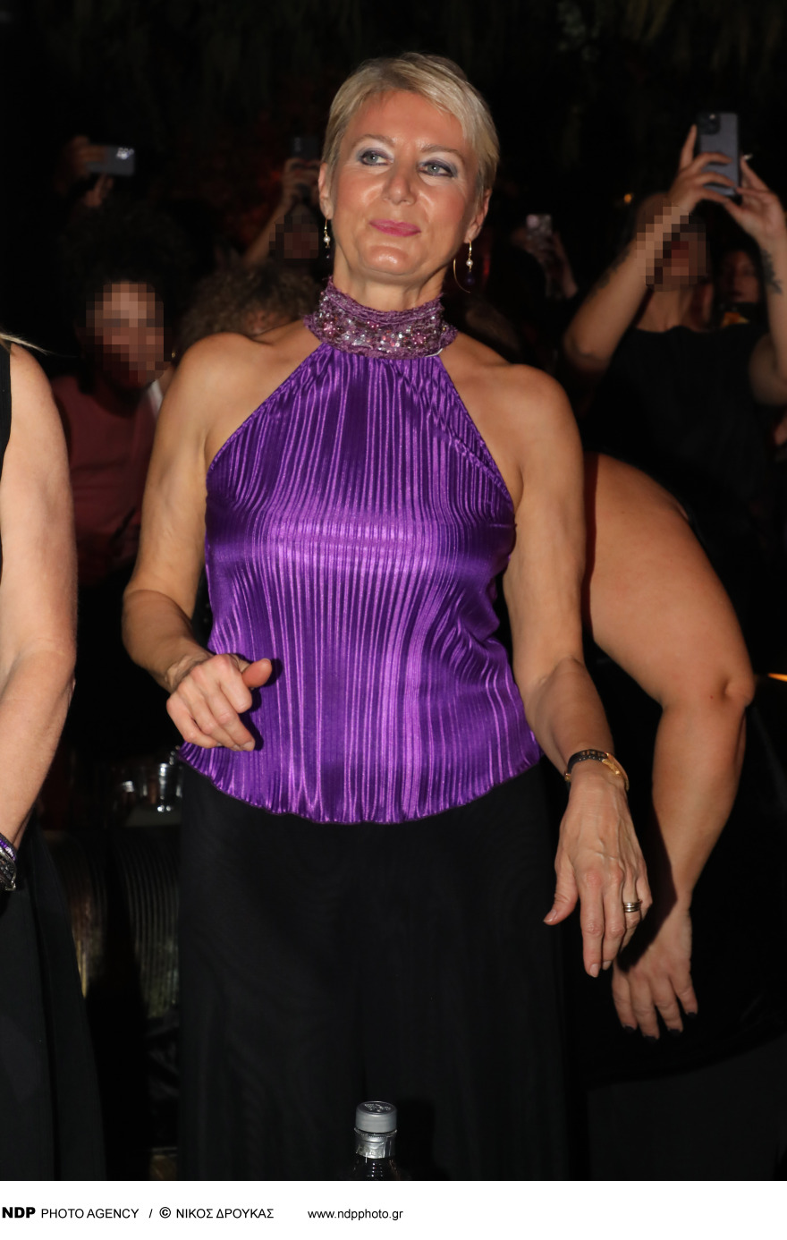 Νατάσα Παζαΐτη: Διασκέδασε σε γνωστό νυχτερινό κέντρο