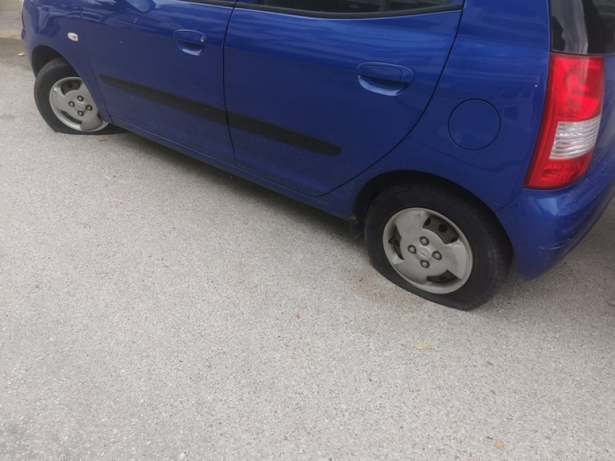 Ρόδος: Μπαράζ δολιοφθορών με 60 σκασμένα λάστιχα