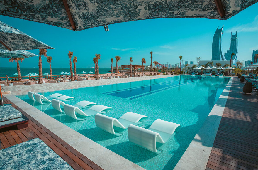 Παγκόσμιος leader από τη Μύκονο: Το Άμπου Ντάμπι επενδύει στο brand «Νammos»