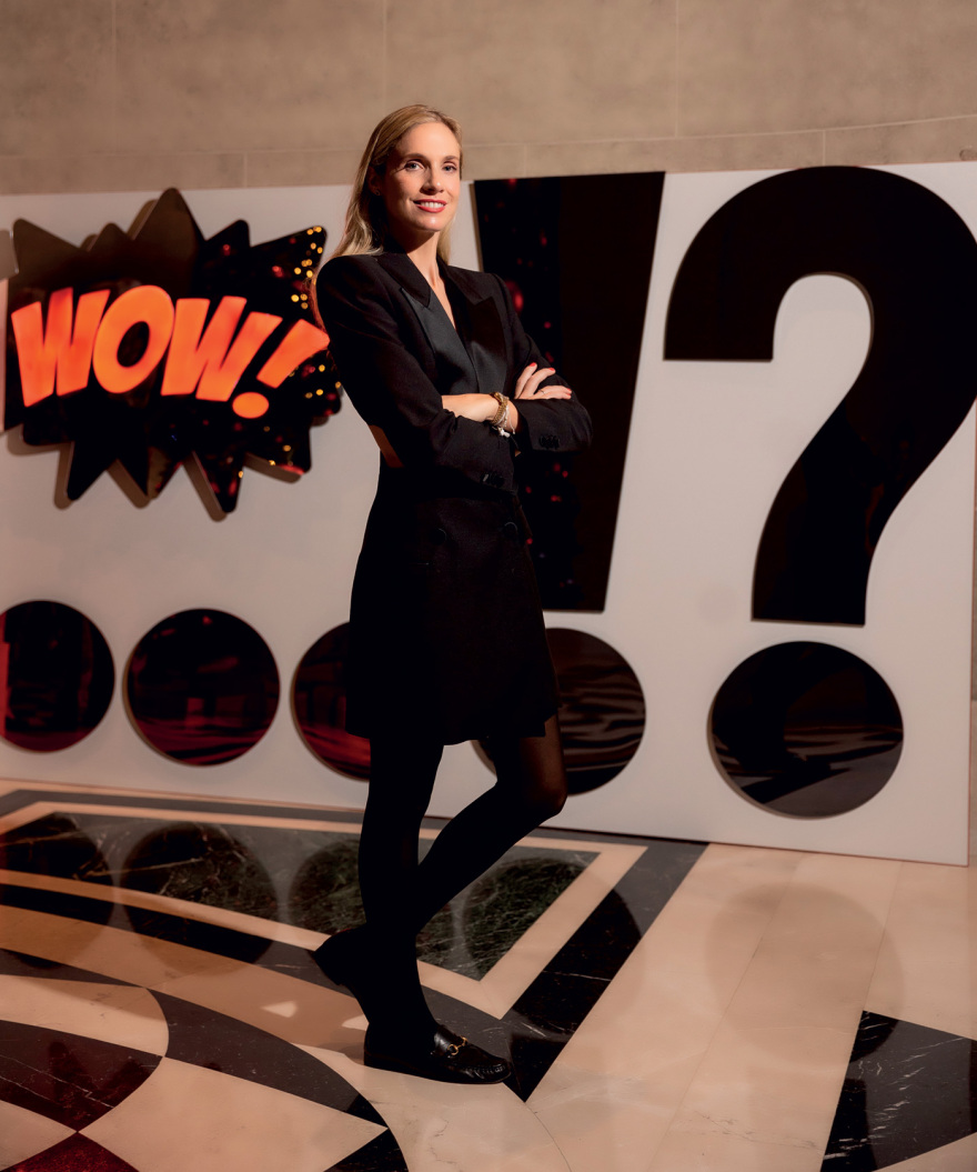 Τα pop art φιλιά της Έμιλυς Βαφειά 