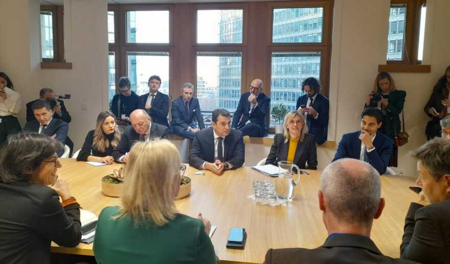 Βρυξέλλες: Μαραθώνιες διαβουλεύσεις για συμφωνία στο πλαφόν φυσικού αερίου