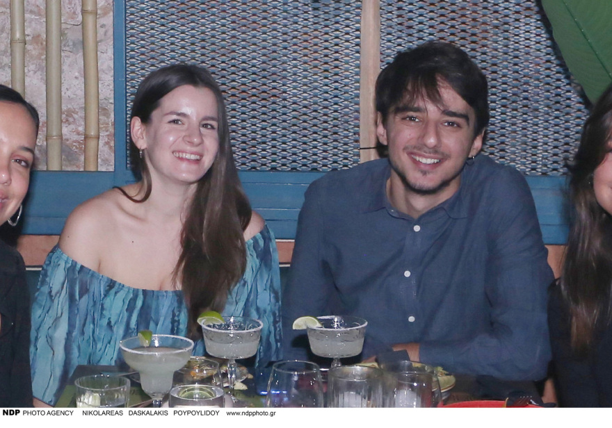 Σασμός: Οι πρωταγωνιστές της σειράς σε βραδινή έξοδο - Δείτε φωτογραφίες