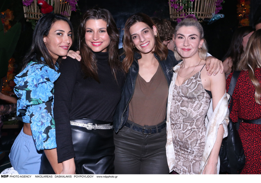 Σασμός: Οι πρωταγωνιστές της σειράς σε βραδινή έξοδο - Δείτε φωτογραφίες