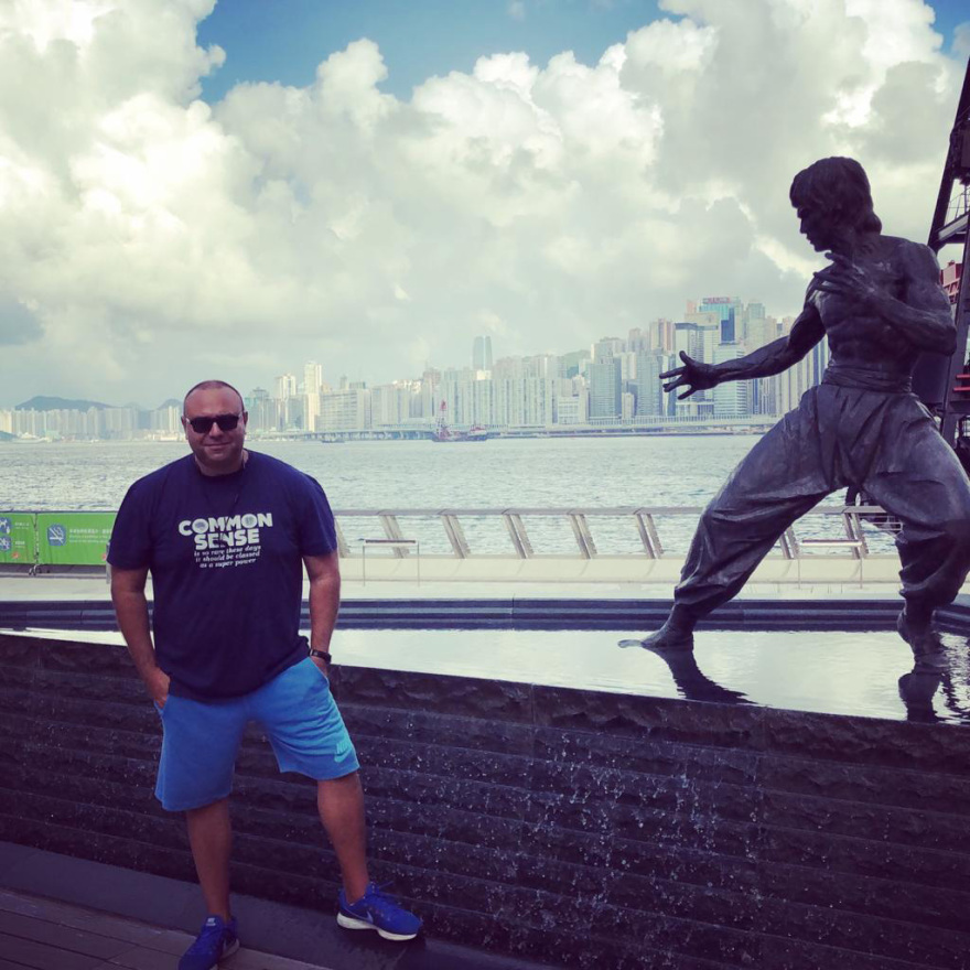 Κορωνοϊός - Κίνα: Τι αποκαλύπτει ο Έλληνας που «αποκλείστηκε» στην καραντίνα της Σανγκάης