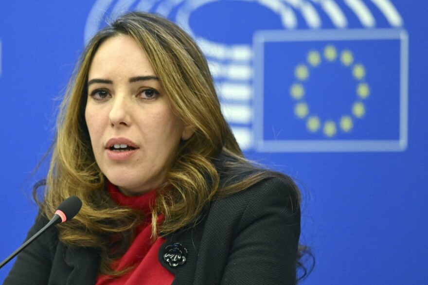 Αν ο Τζούλιαν Ασάνζ εκδοθεί στις ΗΠΑ, θα πεθάνει, προειδοποιεί η σύζυγός του