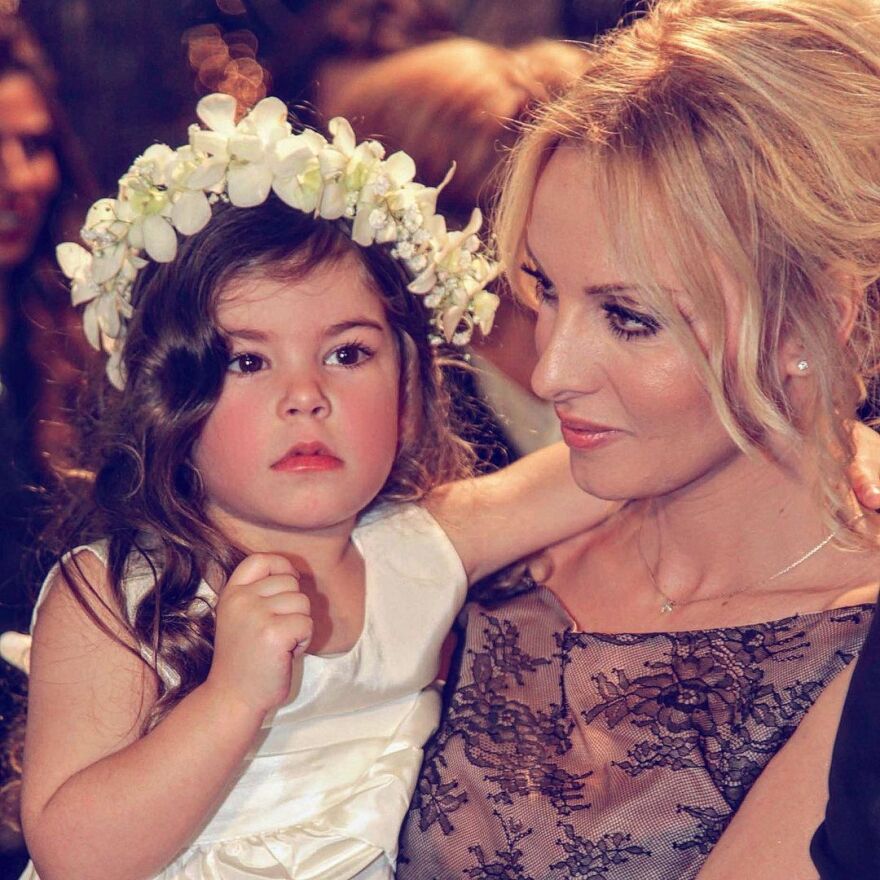 Χάρης Βαρθακούρης: Η ανάρτησή του για την επέτειο του γάμου του με την Αντελίνα - «Κολώνα μου και στήριγμά μου»