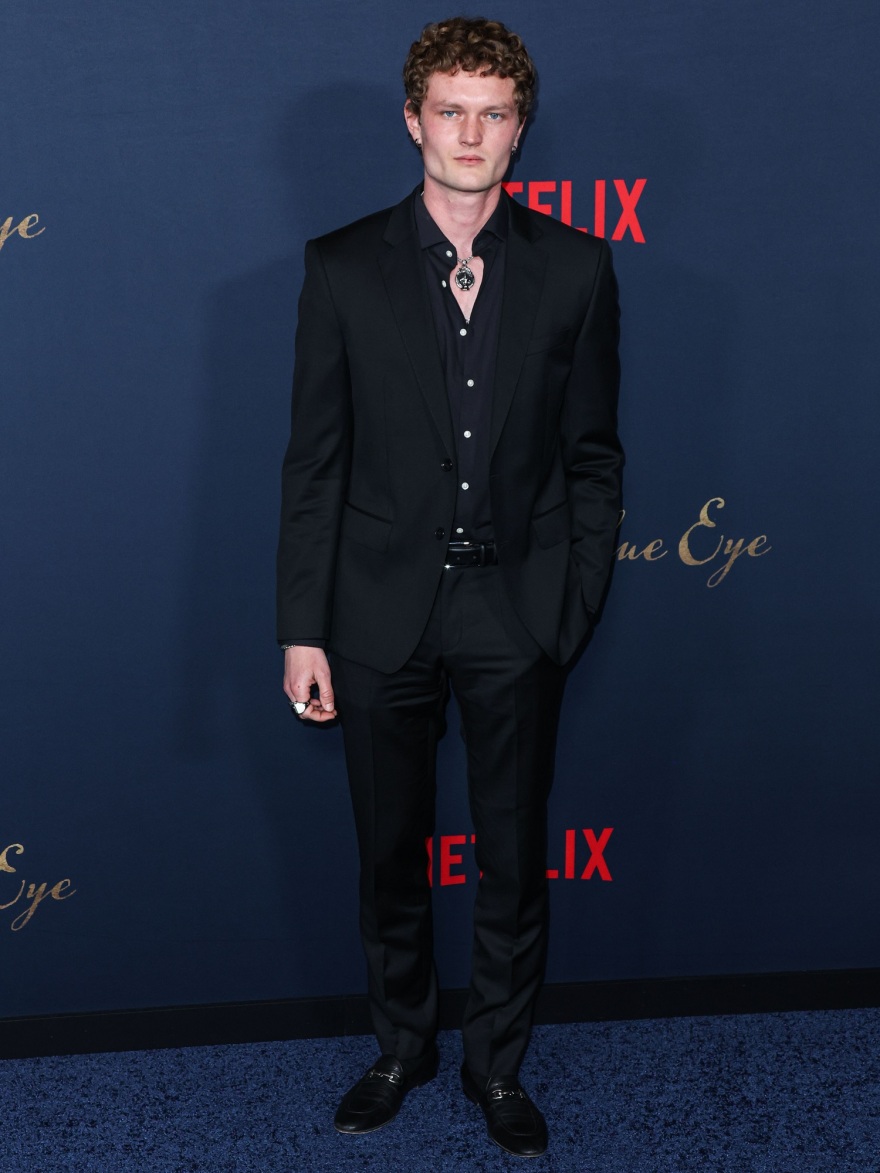 The Pale Blue Eye: Δείτε φωτογραφίες από την πρεμιέρα του πολυαναμενόμενου θρίλερ 