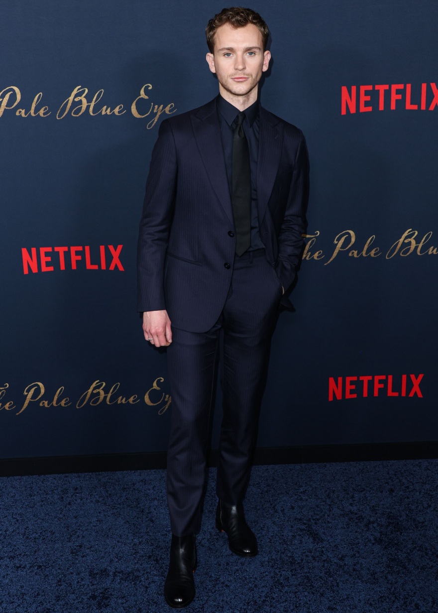 The Pale Blue Eye: Δείτε φωτογραφίες από την πρεμιέρα του πολυαναμενόμενου θρίλερ 