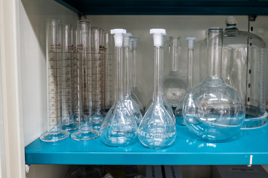 Η Pharmathen εκσυγχρονίζει με εξειδικευμένο εξοπλισμό τα εργαστήρια δύο σχολείων στη Θράκη