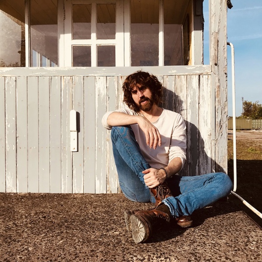 Rockwave Festival: ΟJames Bay και ο Jonathan Jeremiah έρχονται για πρώτη φορά στην Ελλάδα για συναυλίες