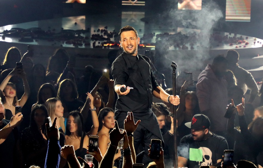 Παροξυσμός για τους σταρ της πίστας - Sold out τα μεγάλα σχήματα τις ημέρες των εορτών