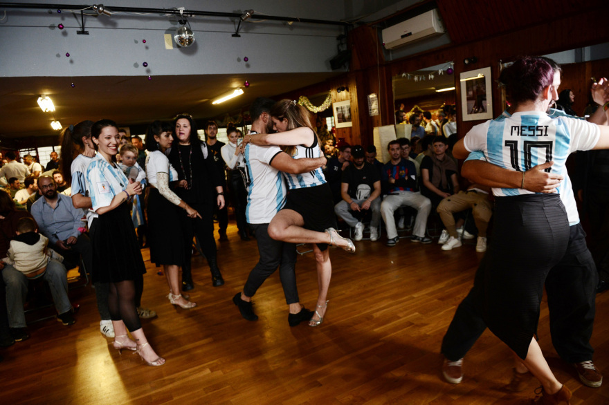 Μουντιάλ 2022: Σε ρυθμούς... Μουντιάλ η αργεντίνικη κοινότητα στην Αθήνα