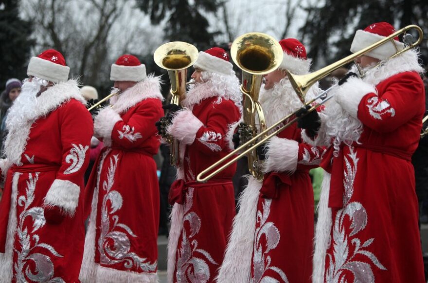 Ρωσία: Ο Άι Βασίλης αφήνει εκτός του χριστουγεννιάτικου ταξιδιού του τα προσαρτημένα ουκρανικά εδάφη
