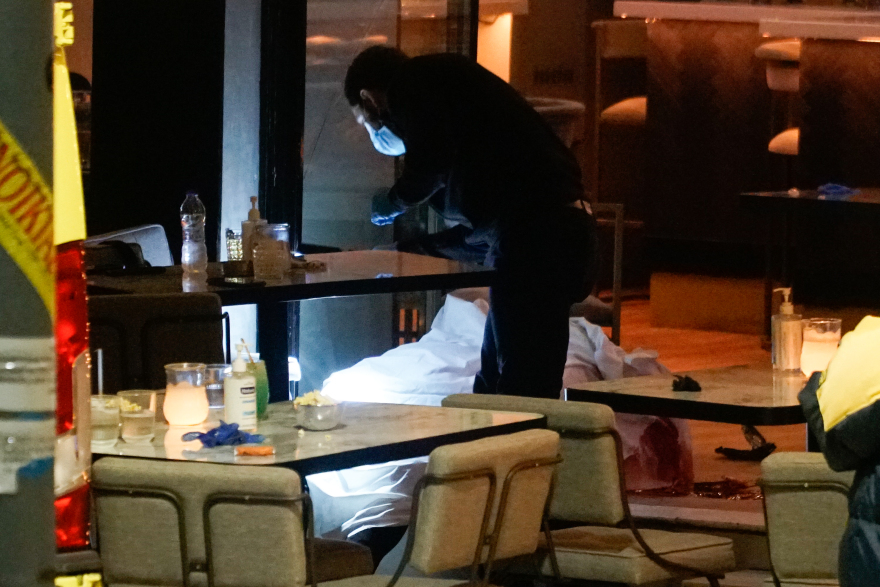 Νέα Σμύρνη: Στον «Ερυθρό Σταυρό» νοσηλεύεται η 31χρονη που τραυματίστηκε από «αδέσποτη» σφαίρα σε μπαρ