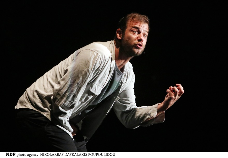 Ορέστης Τζιόβας: «Έχω κάνει σεξ με άνδρες, αλλά μόνο με φίλους μου, όχι με αγνώστους»