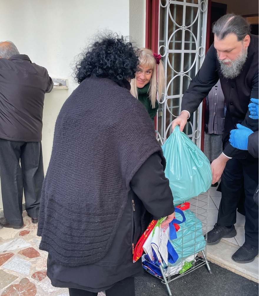 Δέματα Αγάπης από τον Μητροπολίτη Νέας Ιωνίας κ. Γαβριήλ