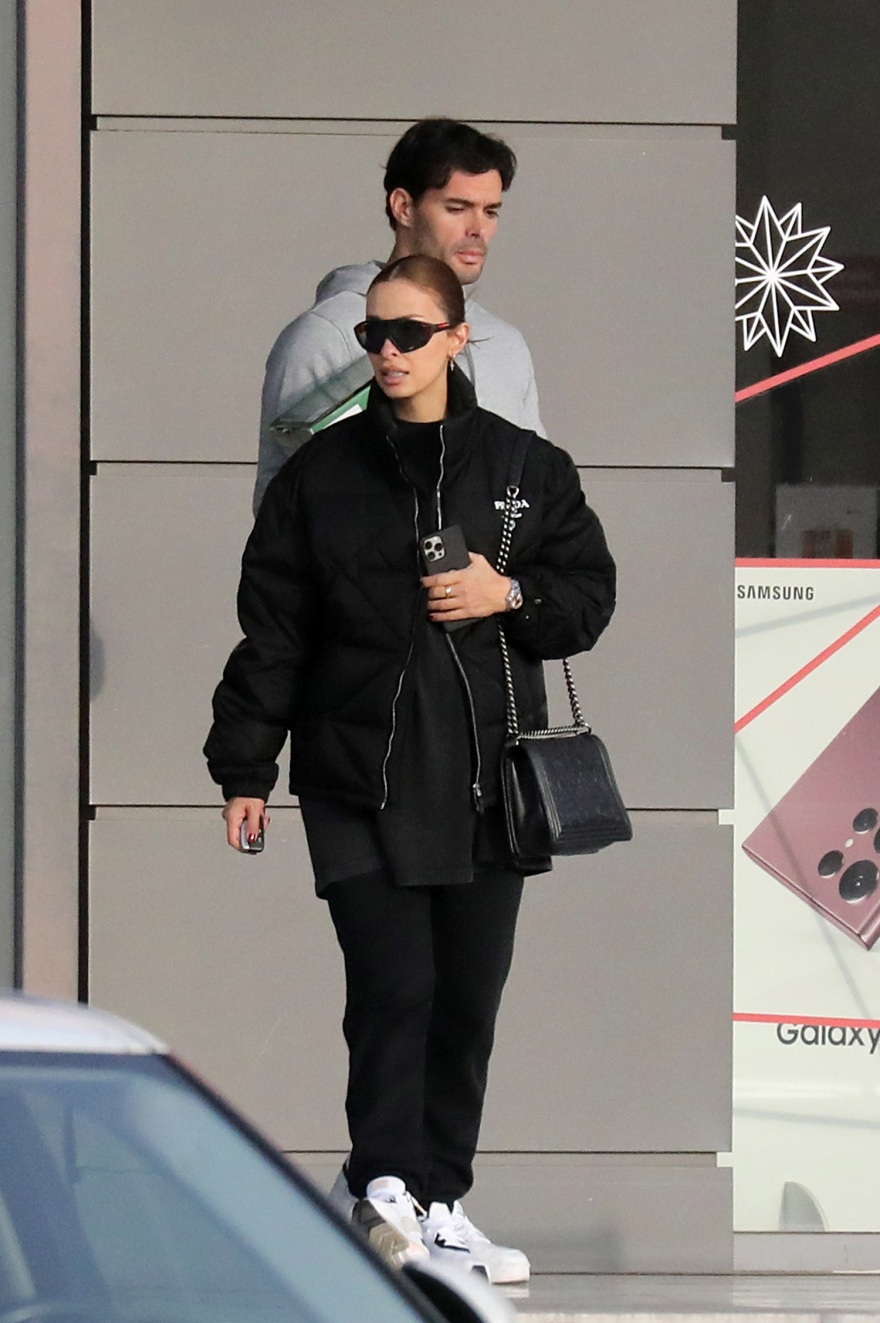 Ελένη Φουρέιρα: Απόλαυσε τα ψώνια της στη Γλυφάδα με τον Αλμπέρτο Μποτία