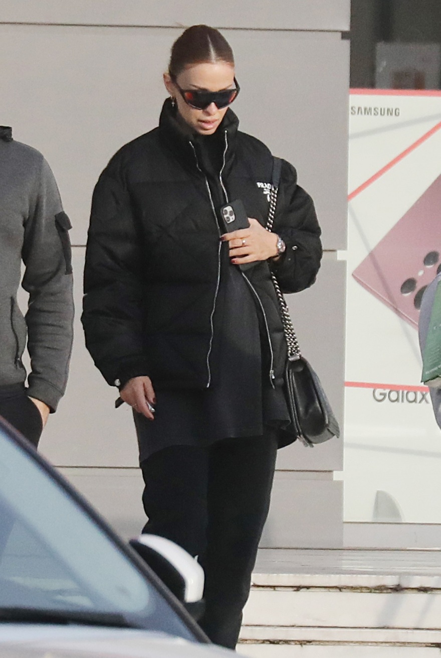 Ελένη Φουρέιρα: Απόλαυσε τα ψώνια της στη Γλυφάδα με τον Αλμπέρτο Μποτία