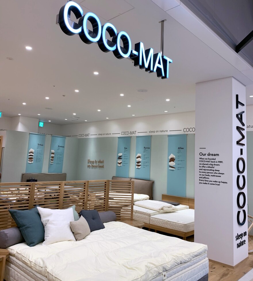 Πολ Ευμορφίδης στο ΘΕΜΑ: «Έβαλα μακρύ παντελόνι για να τιμήσω την Πρόεδρο»