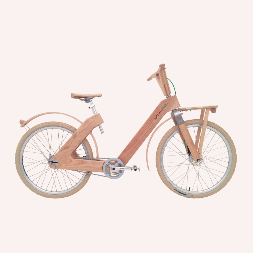 Πολ Ευμορφίδης στο ΘΕΜΑ: «Έβαλα μακρύ παντελόνι για να τιμήσω την Πρόεδρο»