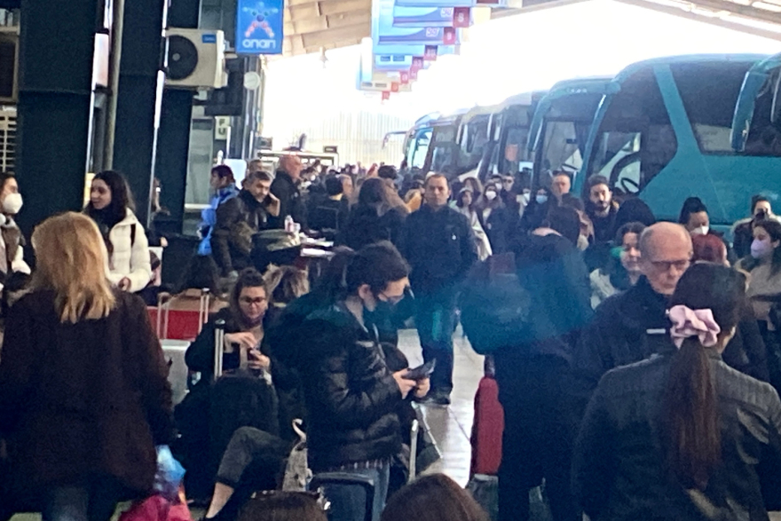 Χριστουγεννιάτικη έξοδος: Όπου φύγει - φύγει ο Αθηναίοι, πλημμυρίζει ο Κηφισός