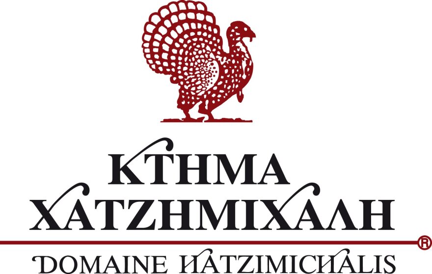 Η ιστορία μιας οικογένειας με πάθος για το ελληνικό κρασί, με σύμβολο τη γαλοπούλα