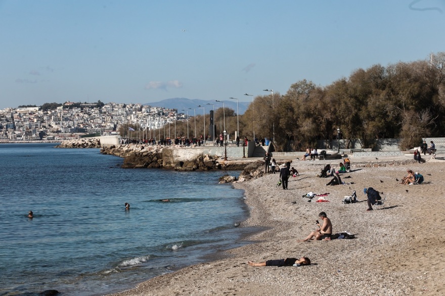 Χριστούγεννα με θερμοκρασία στους 20°C σε Χανιά και Βέροια!