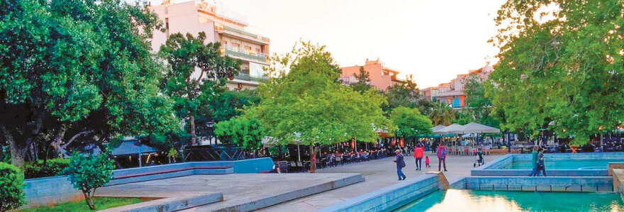 Από το «πάμε στον Αδωνι για καφέ» στα πιστολίδια -  Ιστορίες από την πλατεία της Νέας Σμύρνης