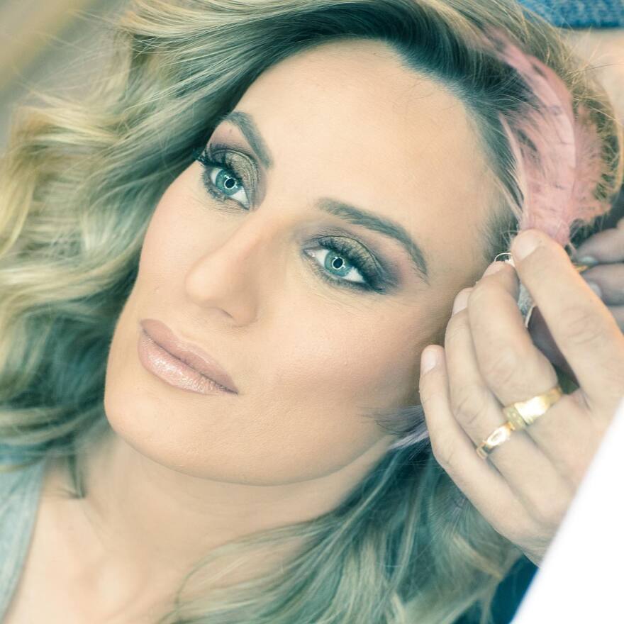 Ελεονώρα Μελέτη: Γιορτάζει την επέτειο του γάμου της με τον Θοδωρή Μαροσούλη - «Πέρασαν κιόλας 5 χρόνια»