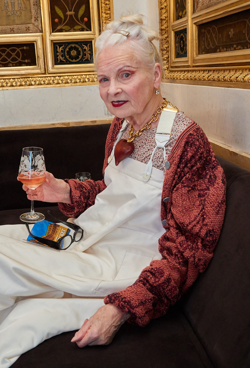 Πέθανε στα 81 της η σχεδιάστρια μόδας Βίβιεν Γουέστγουντ