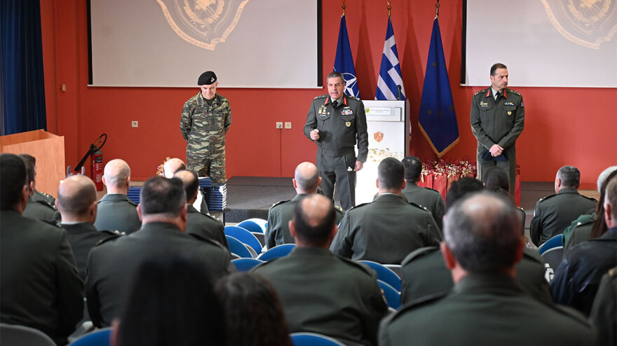 Ο Αρχηγός ΓΕΣ επισκέφθηκε στρατόπεδα της Αττικής ενόψει της Πρωτοχρονιάς