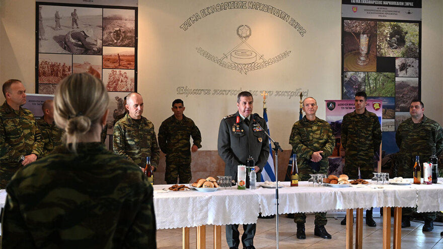 Ο Αρχηγός ΓΕΣ επισκέφθηκε στρατόπεδα της Αττικής ενόψει της Πρωτοχρονιάς