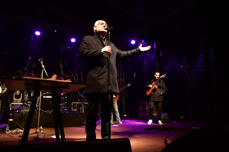 Λάρισα: Φαντασμαγορική αλλαγή του χρόνου στο Φρούριο - Δείτε βίντεο και φωτογραφίες