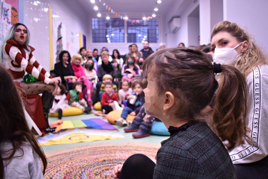 Κύμα αντιδράσεων για τις δηλώσεις της Κατερίνας Λάσπα εναντίον των drag queen που διάβασαν παραμύθια σε παιδιά