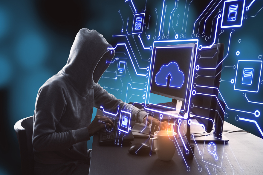 Ηλεκτρονικές απάτες: Κλέβουν κωδικούς καρτών και παίζουν στοίχημα και ρουλέτα στα κινητά