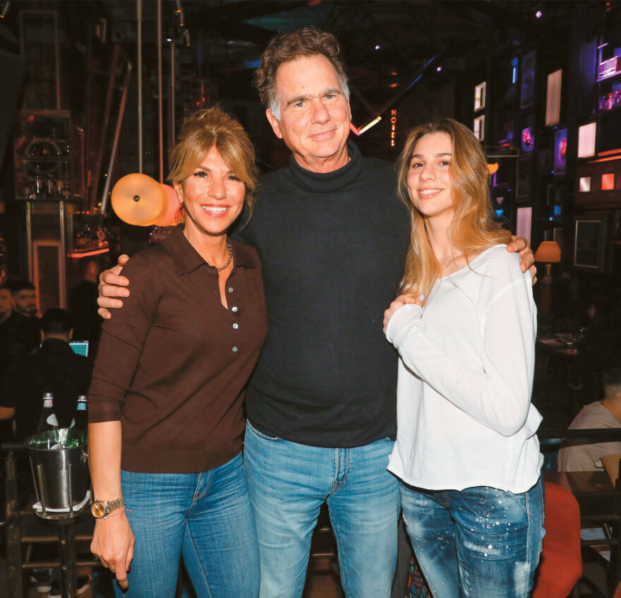 Φαίδρα Παπανδρέου στο ΘΕΜΑ: «Σέβομαι το επώνυμο, αλλά δεν το εκμεταλλεύομαι» 