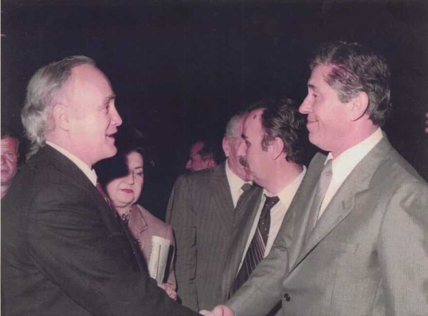 Στέλιος Μπέλλος: Πέθανε ο σημαντικός ερμηνευτής και δάσκαλος της παραδοσιακής μουσικής