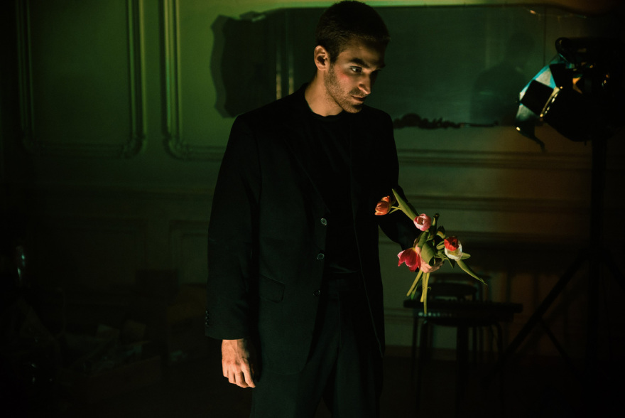 "THE DOUBLES": Mια ανατρεπτική παράσταση 