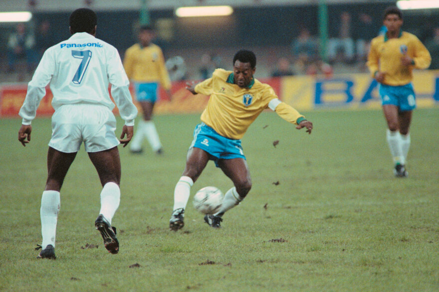 Πελέ: Η ιστορία  του πρώτου ποδοσφαιρικού σταρ του κόσμου 