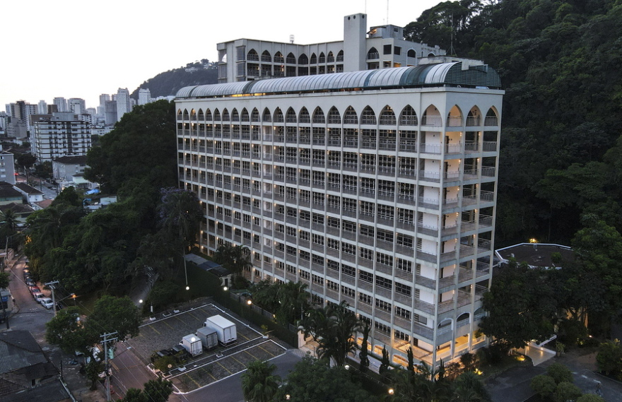 «Ζήτω ο Βασιλιάς»: Η Βραζιλία αποχαιρετάει τον Πελέ - Δείτε βίντεο και φωτογραφίες