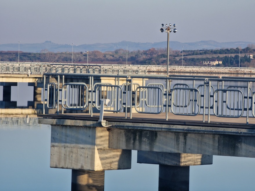 Βέροια: Ένα χιλιόμετρο περπάτησε η 29χρονη για να πετάξει το βρέφος στον Αλιάκμονα