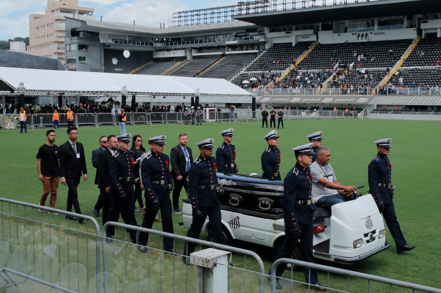Πελέ: Δείτε live το τελευταίο αντίο στον «βασιλιά» του ποδοσφαίρου