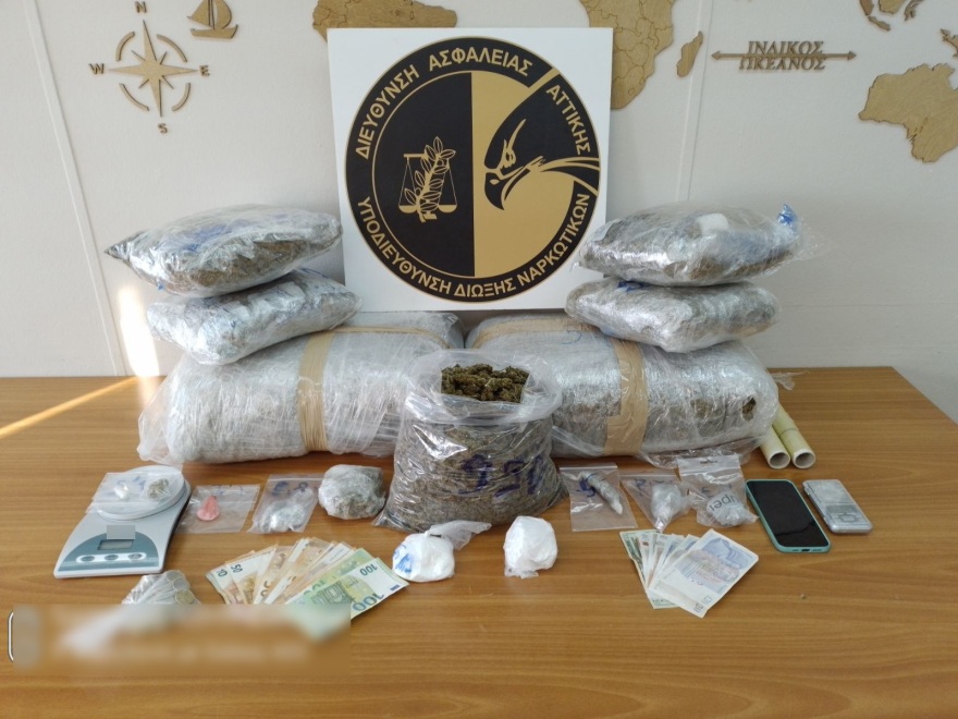 Επιχείρηση της Δίωξης Ναρκωτικών στα νότια προάστια - Συνελήφθησαν 3 άνδρες και 2 γυναίκες