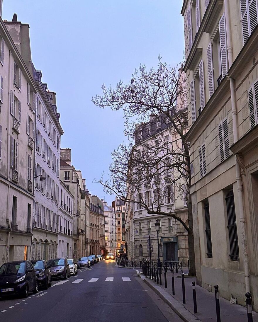 Δανάη Λιβιεράτου: Το φιλί με τον σύντροφό της στο Παρίσι - Δείτε φωτογραφία