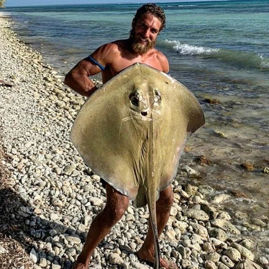 Γιώργος Κόρομι για All Star Survivor: «Απολαύστε το, θα σας καμαρώνω και θα σας στέλνω τα καλύτερα vibes από εδώ»