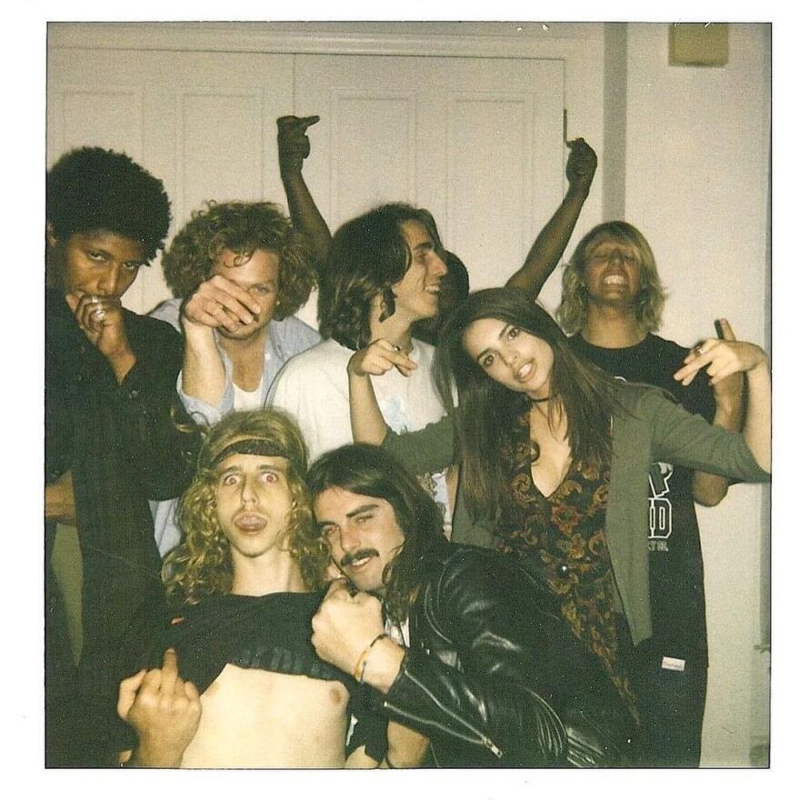 Έμιλι Ραταϊκόφσκι: Δείχνει φωτογραφίες της από την εφηβεία